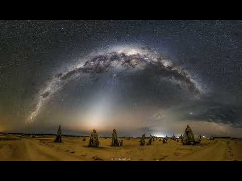 Milky Way and Zodiacal Light over Australian Pinnacles #shorts