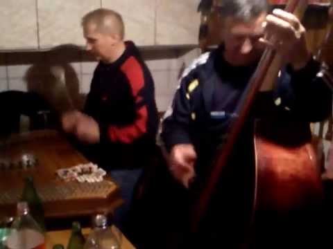 Cimbule i prijatelji pri Krunove kljeti