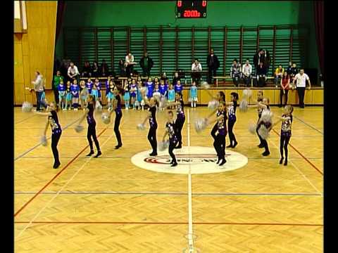 Pokaz w wykonaniu cheerlederek Gwiazdy Ruda Śląska cz.2 (marzec 2011)