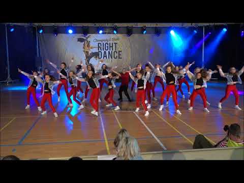 M Dance crew KM Junior Little bossy semifinále Right2Dance 2018