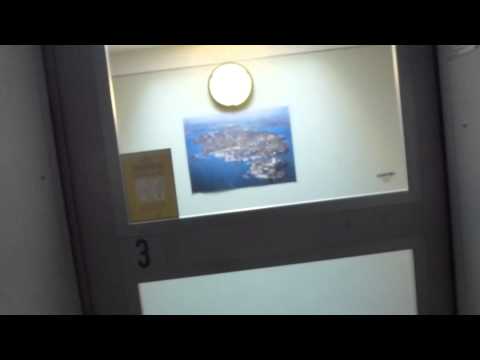 Another NTD Screw-driven elevator with broken lamp @ Hamngatan 17, Vaxholm.MTS