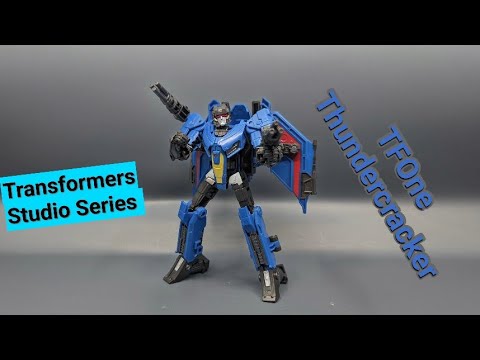 Chuck's Reviews Transformers Studio Series TFOne Thundercracker