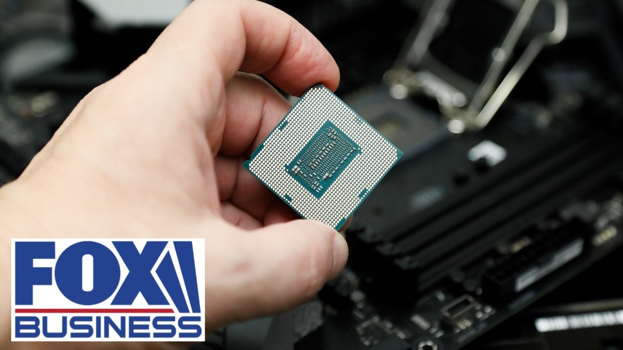 Chipmakers are thriving because they're 'paid UPFRONT': DA Davidson's Gil Luria
