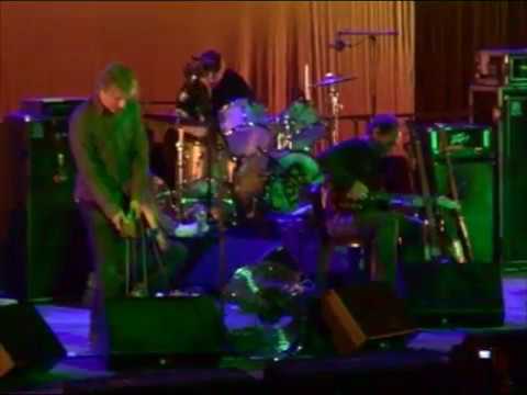 Sonic Youth & guests  29/08/07  Paris, Grande Halle de la Villette, Jazz à la Villette