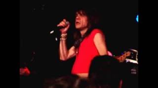 NEW YORK DOLLS - &quot;Dancing On The Lip Of A Volcano&quot; (CBGB&#39;s 3-28-06)
