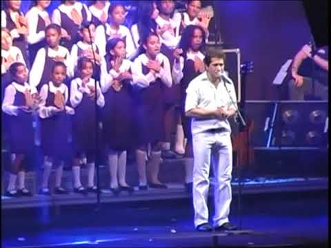 CORAL PARMA VIDA CANTANDO COM DANIEL NA EXPOPRIMA PRIMAVERA DO LESTE MT