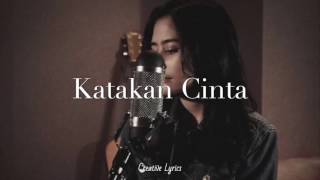 Download lagu Katakan Cinta - Prilly Latuconsina / Video Klip mp3