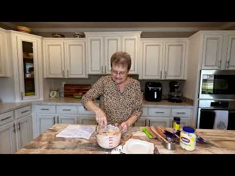 How to make pimento cheese for lunch | Easy recipe for homemade pimento cheese