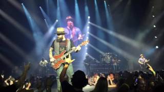 Zac Brown Band - Clay and Coy guitar duel into Metallica Enter Sandman
