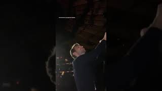 Aaron on Ariana Grande&#39;s shoulders during social house opening (SWT)