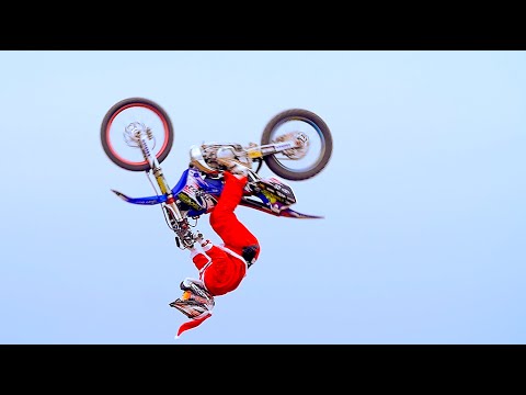 Santa Claus Riding freestyle