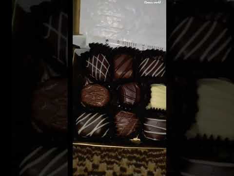 chocolate gift box ll chocolate packing ideas ll yummy chocolate😋🤗#chocolate #chocolove #shorts
