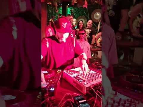 Roger Sanchez en papagayo beach club Tenerife