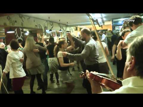 Dűvő táncház a Fonóban