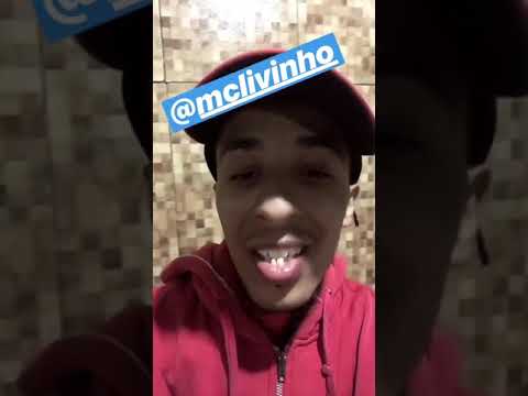 MC CHAMPION CANTANDO MC LIVINHO