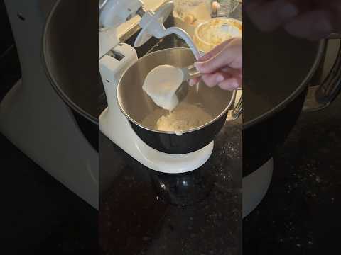 Sourdough Margherita Pizzas Pt 1 #sourdough #sourdoughpizza #foodfromscratch #scratchfood #shorts