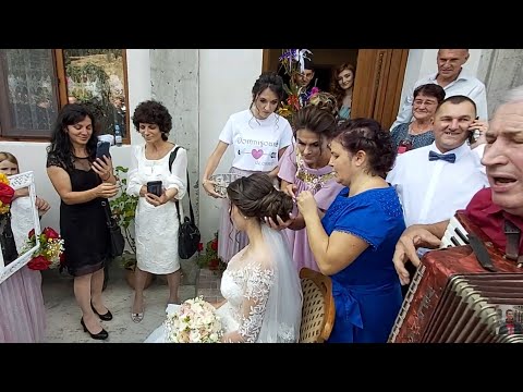 Gătitul Miresei Traditii Nuntă în Curtea de Argeș 👰‍♀️