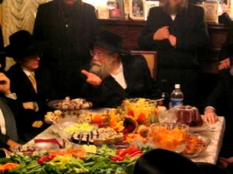 Toldos Aharon Rebbe in Queens