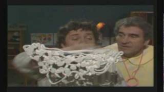 Omsen og Momsen - Skæg