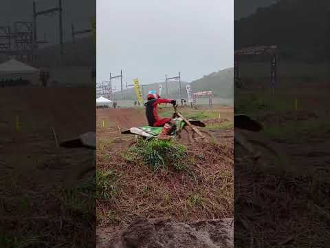 hontem o pal quebrou aqui em Casimiro de Abreu