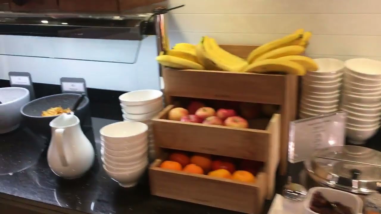 My Lounge, Gatwick South