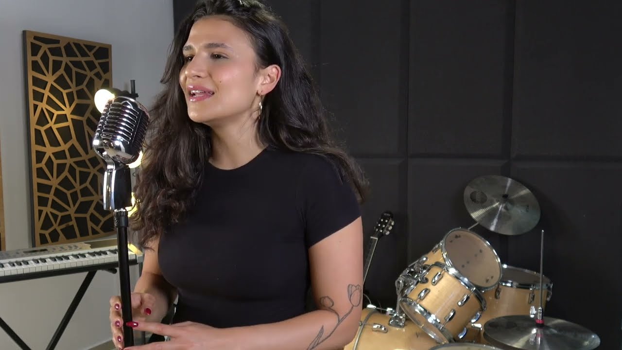 אופיר ביטון - שיר כניסה לחופה ( שיר קאבר | אצלך בעולם / אביתר ומאיר בנאי)