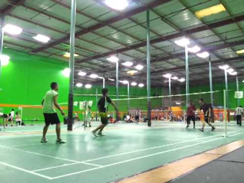 ニハア　バドミントン