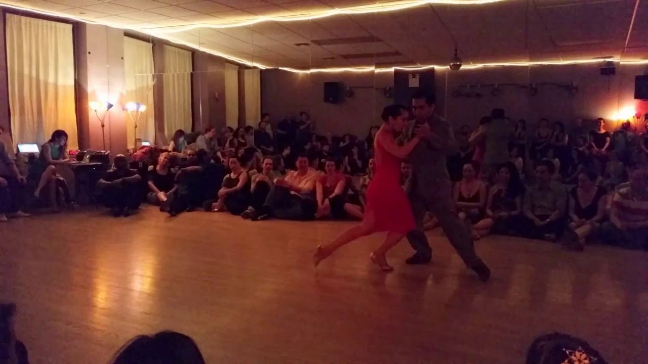 Argentine tango: Ines Muzzopappa & Marcelo “El Chino” Guttierez -  Viejo portón