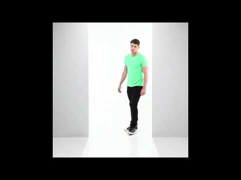 GD001 Softstyle™ adult ringspun t-shirt