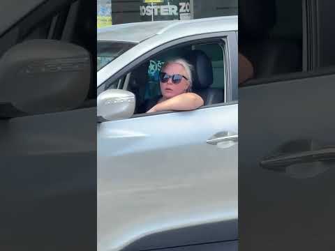 Pojedincima smeta tišina od 16 minuta. Kod Pravnog fakulteta.