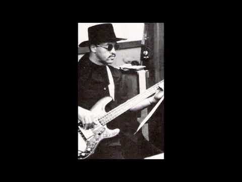 James Jamerson (isolated bassline) & The Isley Brothers - Behind a painted smile