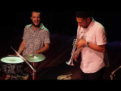 É de lascar  (Lourival Oliveira) | Gilú Amaral - O Sopro e a Percussão