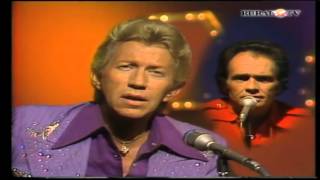 Porter Wagoner &amp; Merle Haggard   I Haven&#39;t Learned A Thing