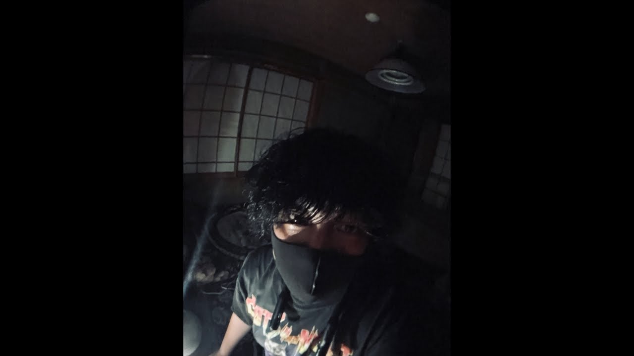 【緊急】1人目は足を引っ張られてベットから落ちて2人目は首を絞められた