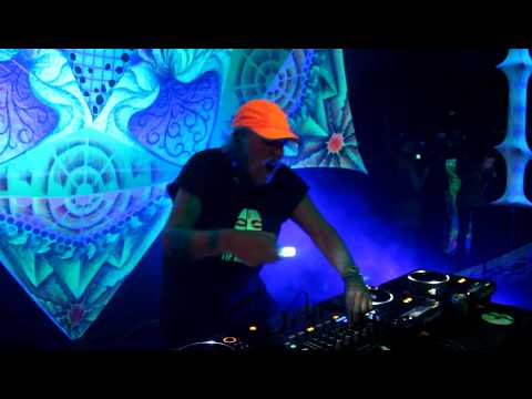 01.12.12 / TIP WORLD PARTY / 1200 MCS, SHPONGLE , RAJA RAM