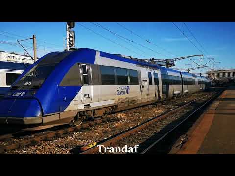 Plecare X72500 al Regio Călători spre Brașov și EA908 împinge un tren la linie