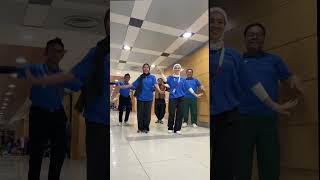 Download lagu Kita panggil semua kawan yg ada dpn mata 🥰🤝 #sufienari mp3 Download lagu Kita panggil semua kawan yg ada dpn mata 🥰🤝 #sufienari mp3