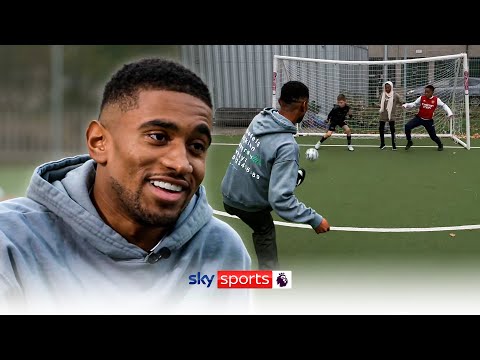 Arsenal's Reiss Nelson RETURNS to his old neighbourhood and school!