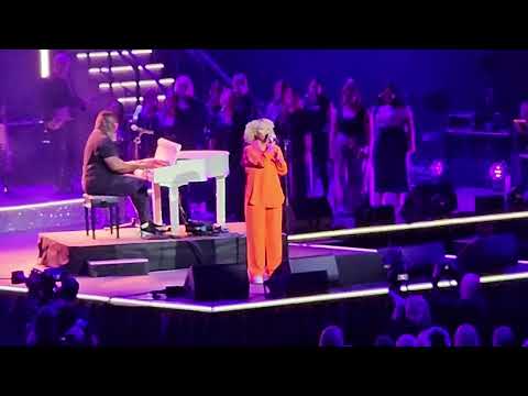 ✨️EMELI SANDE NEXT TO ME ROCK CHOIR LIVE NEC Birmingham 29th November 2025 ✨️