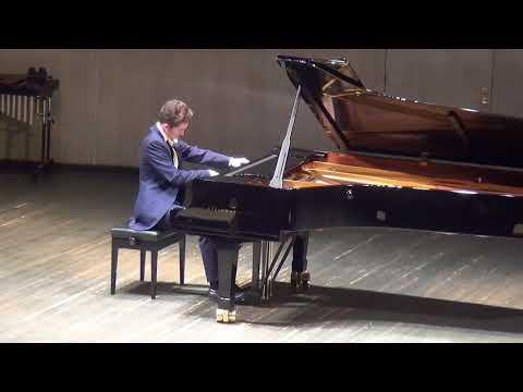 09.12.2017 Valentin Malinin at the Chamber Hall of the Moscow International House of Music