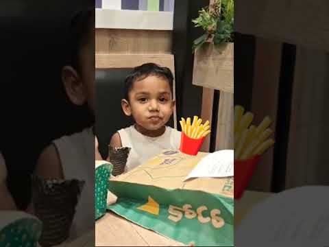 Eating French fries 🍟 icecream 🍦#exploringfood #foodvariety #frenchfries #icecream #saudhiarabia