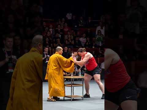 Shaolin Monk has an iron body. He is not afraid of any blows. #fight #shaolin #kungfu