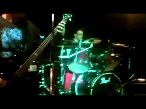 War Machine/We Hate You - World Eater (Live at Cafe Dekcuf, 26/03/11)