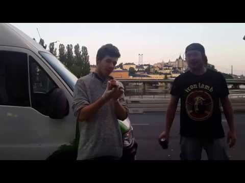 Kaxig kille ägd av harakiri-koven världens starkaste korv