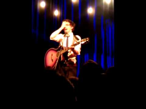 Joe Brooks - These Broken Hand of Mine LIVE in Paradiso Amsterdam