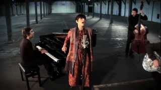 Branca Aurora Lyrics English Translation