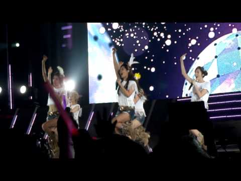 [Fancam]111210 Girls_Generation Tour in Singapore -into the new world 2/2