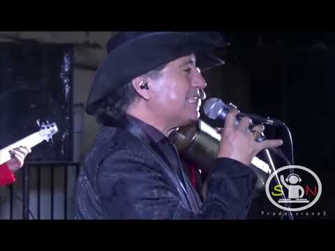 Los Forasteros con la voz del inigualable Carlitos Marquez