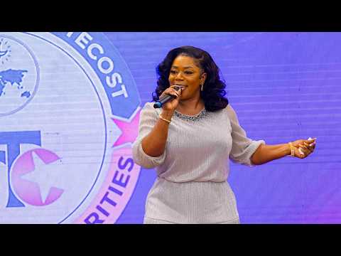 Piesie Esther's Joyous Gospel Performance at The Church of Pentecost -  MINISTRY TO CELEBRITIES  🎶