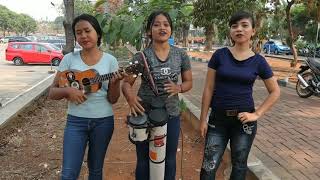 Download lagu Mundur alon alon -cover 3 wanita cantik yang viral mp3